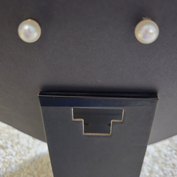 Dior Earings - Picture 6 of 6